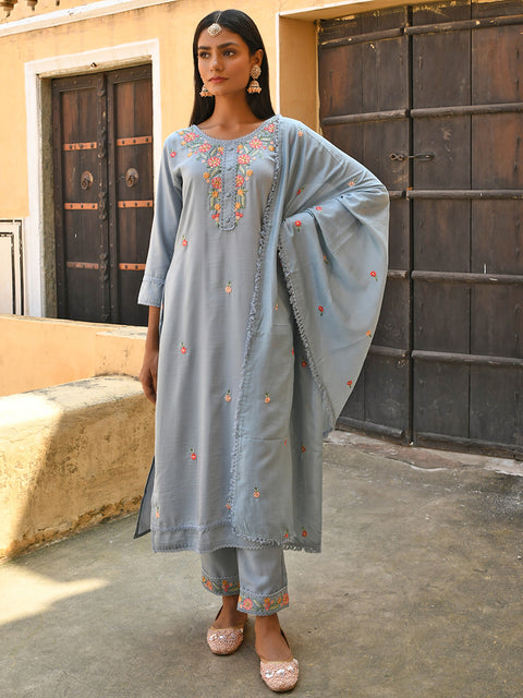 Women Grey Floral Embroidered Regular Thread Work Kurta Set (Set0460)