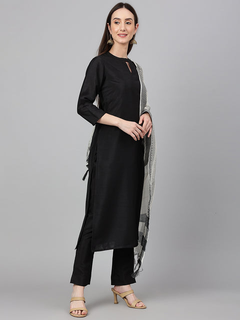 Women's Black Crepe Silk Solid Kurta with Pant and Dupatta (Set1223)