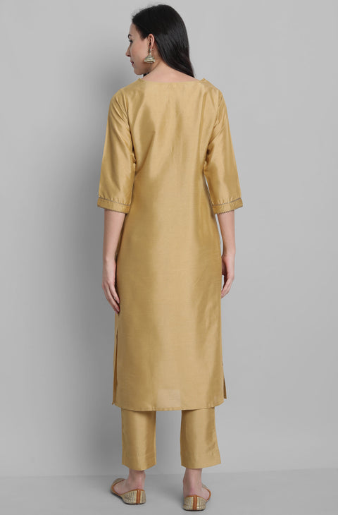 Women Gold Solid Kurta with Trousers & Dupatta (Set264)