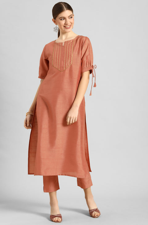 Women Peach Embroidered Gotta Patti Kurta Set (Set324)
