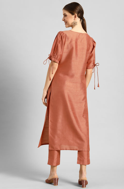 Women Peach Embroidered Gotta Patti Kurta Set (Set324)