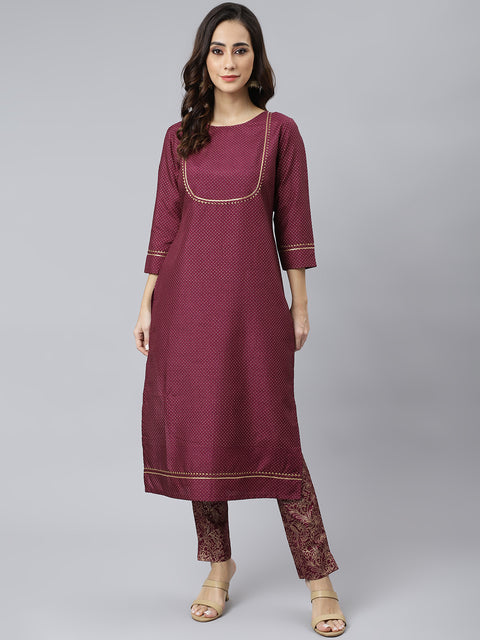 Women Maroon Foil Print Kurta with Trousers (Set488)
