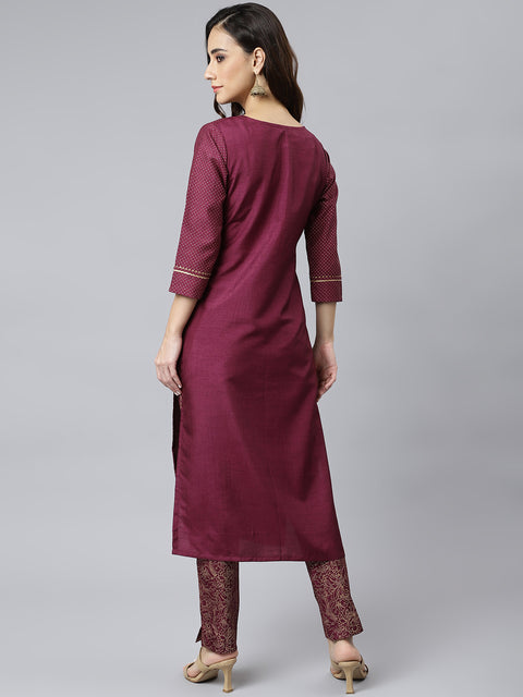 Women Maroon Foil Print Kurta with Trousers (Set488)