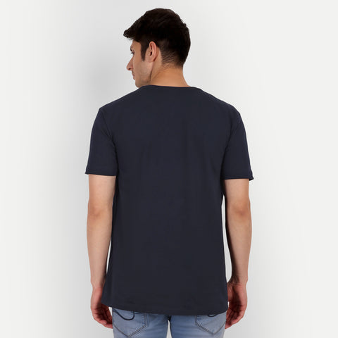 Men Navy Blue Solid Round Neck T-shirt