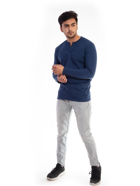 Men's Denim Blue Solid Henley Collar T-shirt.