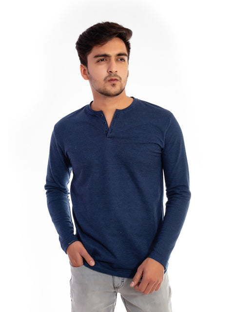 Men's Denim Blue Solid Henley Collar T-shirt.