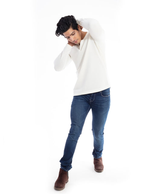 Men’s Off White Henley Collar T-shirt.