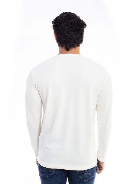 Men’s Off White Henley Collar T-shirt.
