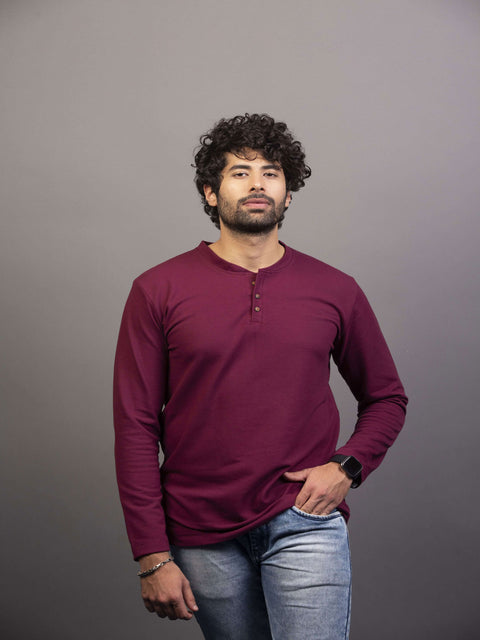 Men’s Burgundy Henley Collar T-shirt.